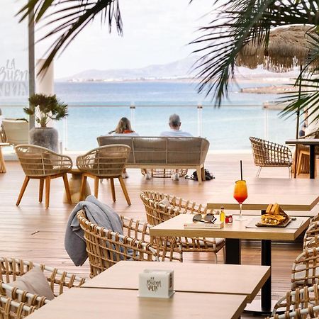 Arrecife Gran Hotel & Spa ภายนอก รูปภาพ The beach bar at the hotel