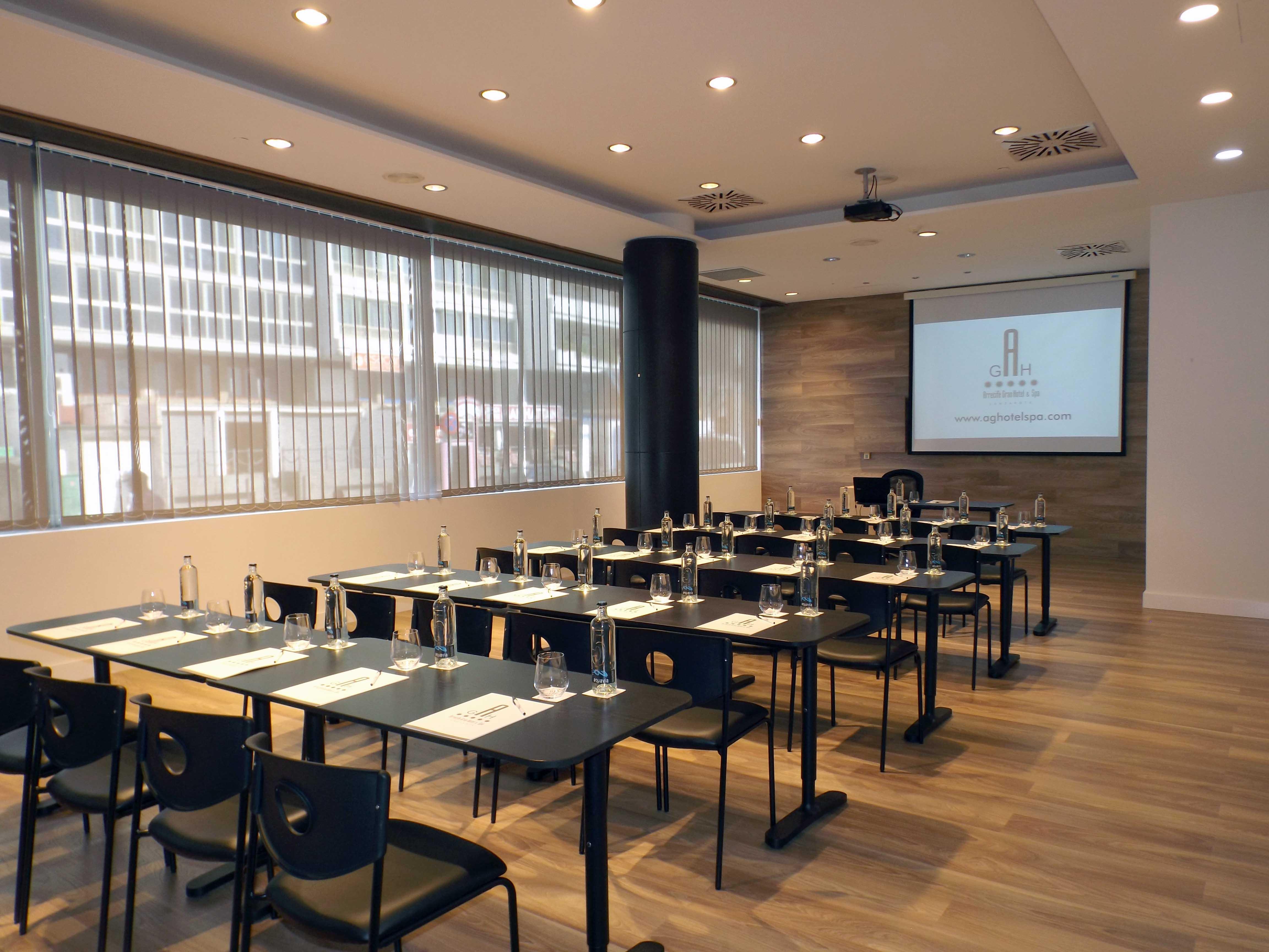 Arrecife Gran Hotel & Spa ภายนอก รูปภาพ The Business Club
