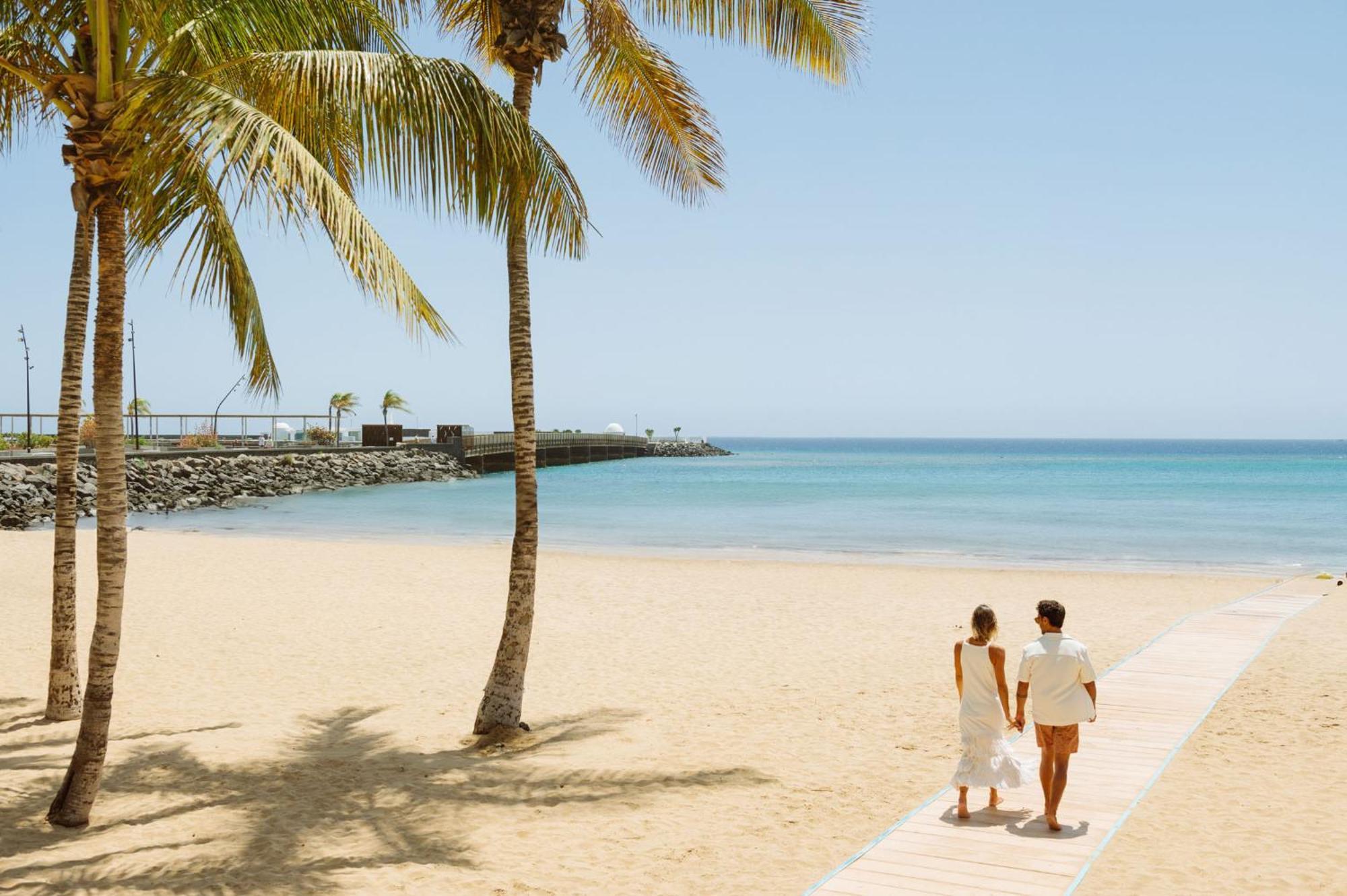 Arrecife Gran Hotel & Spa ภายนอก รูปภาพ Beach in Fuerteventura