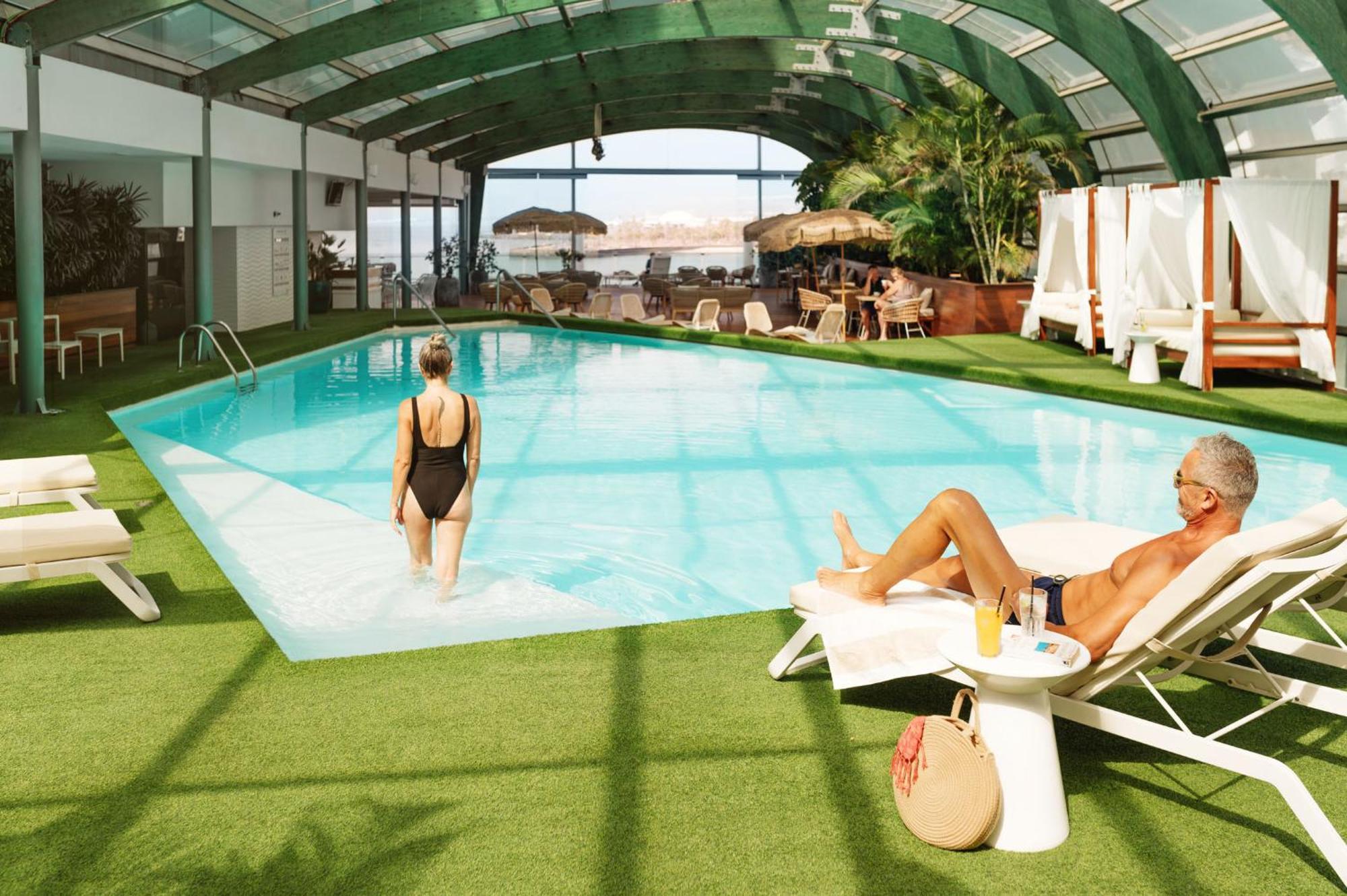 Arrecife Gran Hotel & Spa ภายนอก รูปภาพ The swimming pool at the hotel